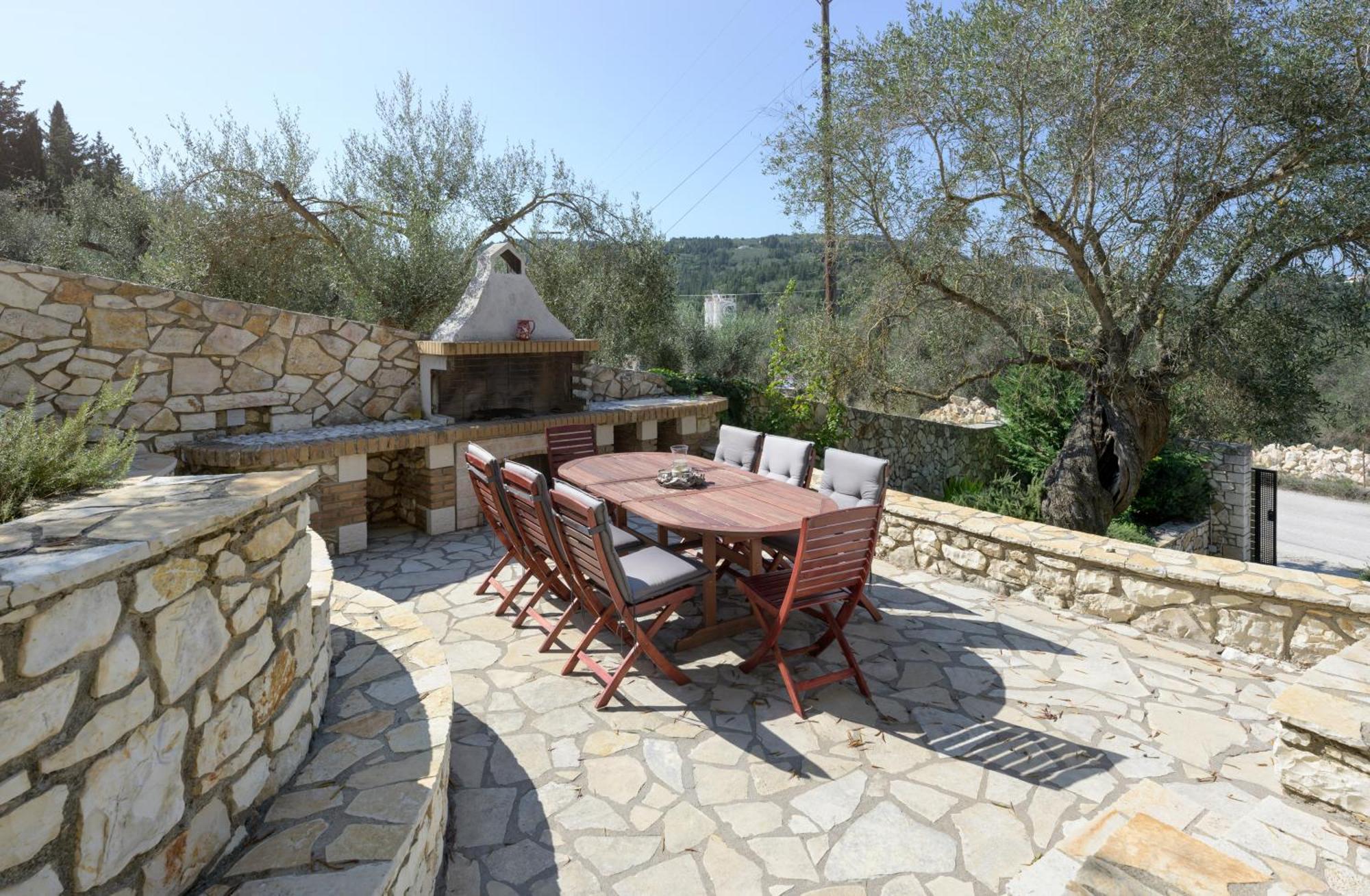 Villa Bougarini Haven Family Villa Rock Pool Oasis Ieromonachos Exterior photo