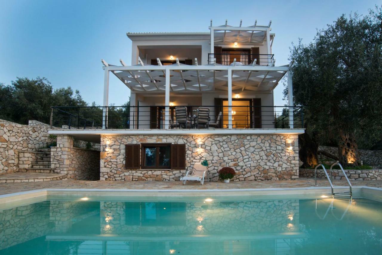 Villa Bougarini Haven Family Villa Rock Pool Oasis Ieromonachos Exterior photo